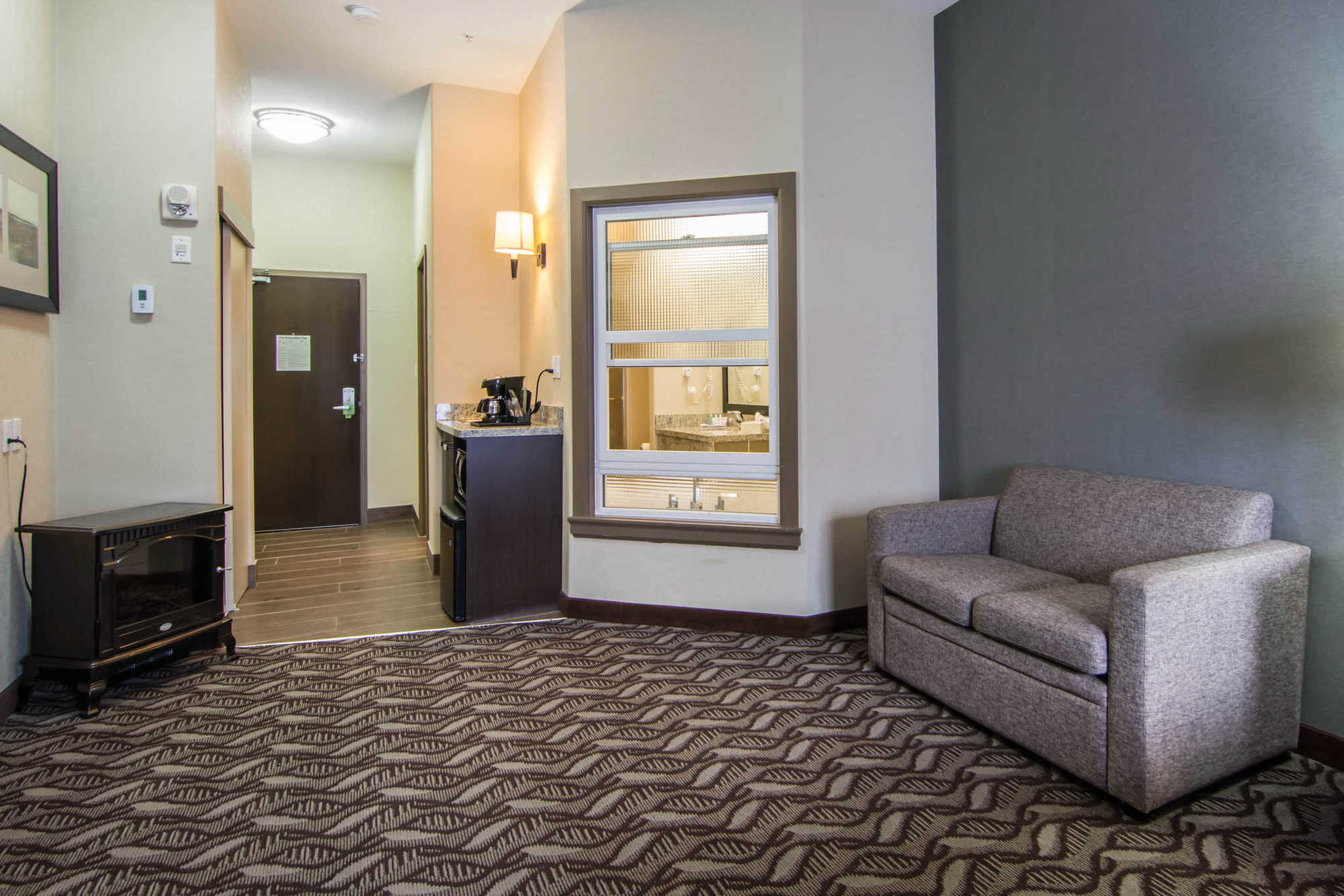 Comfort Inn & Suites Fort Saskatchewan Quarto foto