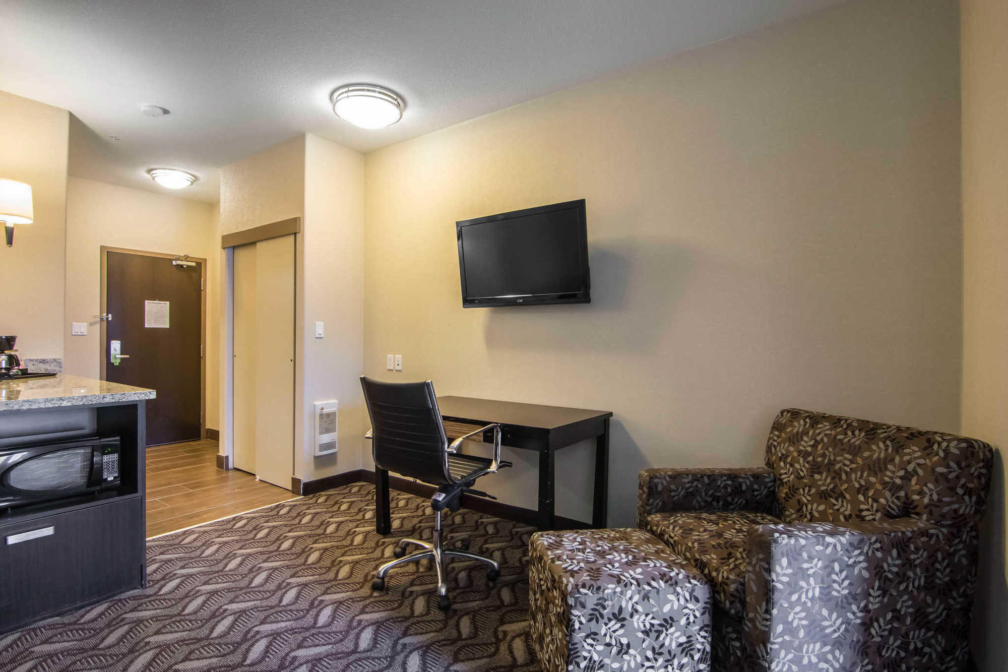 Comfort Inn & Suites Fort Saskatchewan Quarto foto